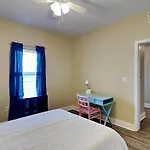 Laketown Wharf #1126