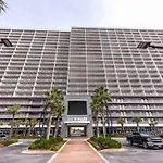 Laketown Wharf #1126