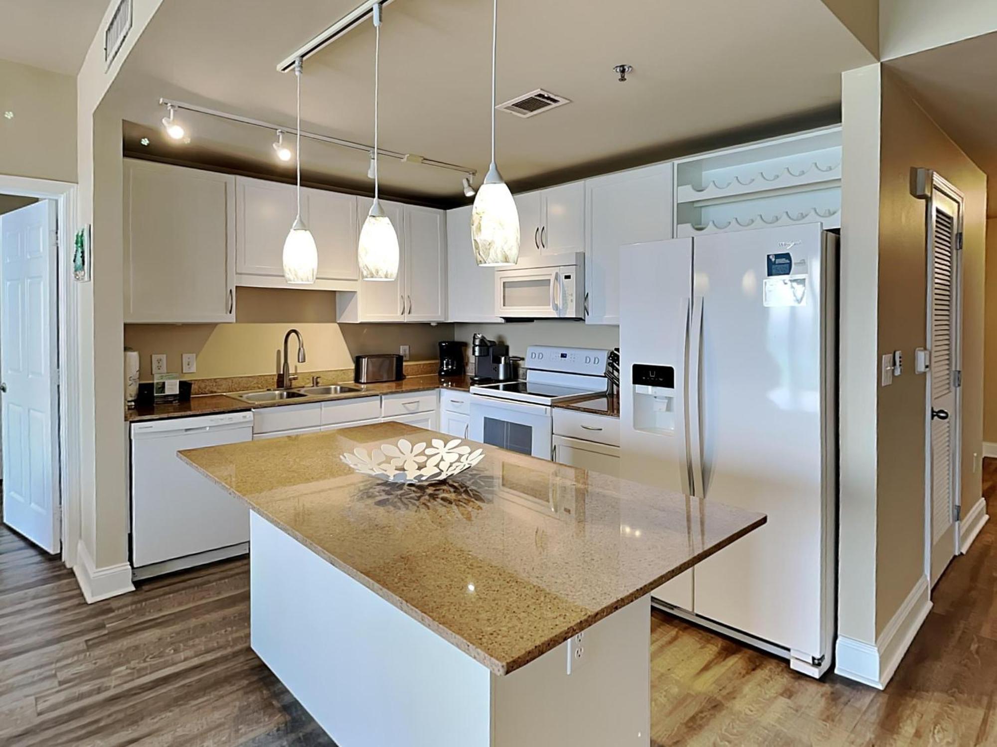 Apartment Laketown Wharf #1126 *